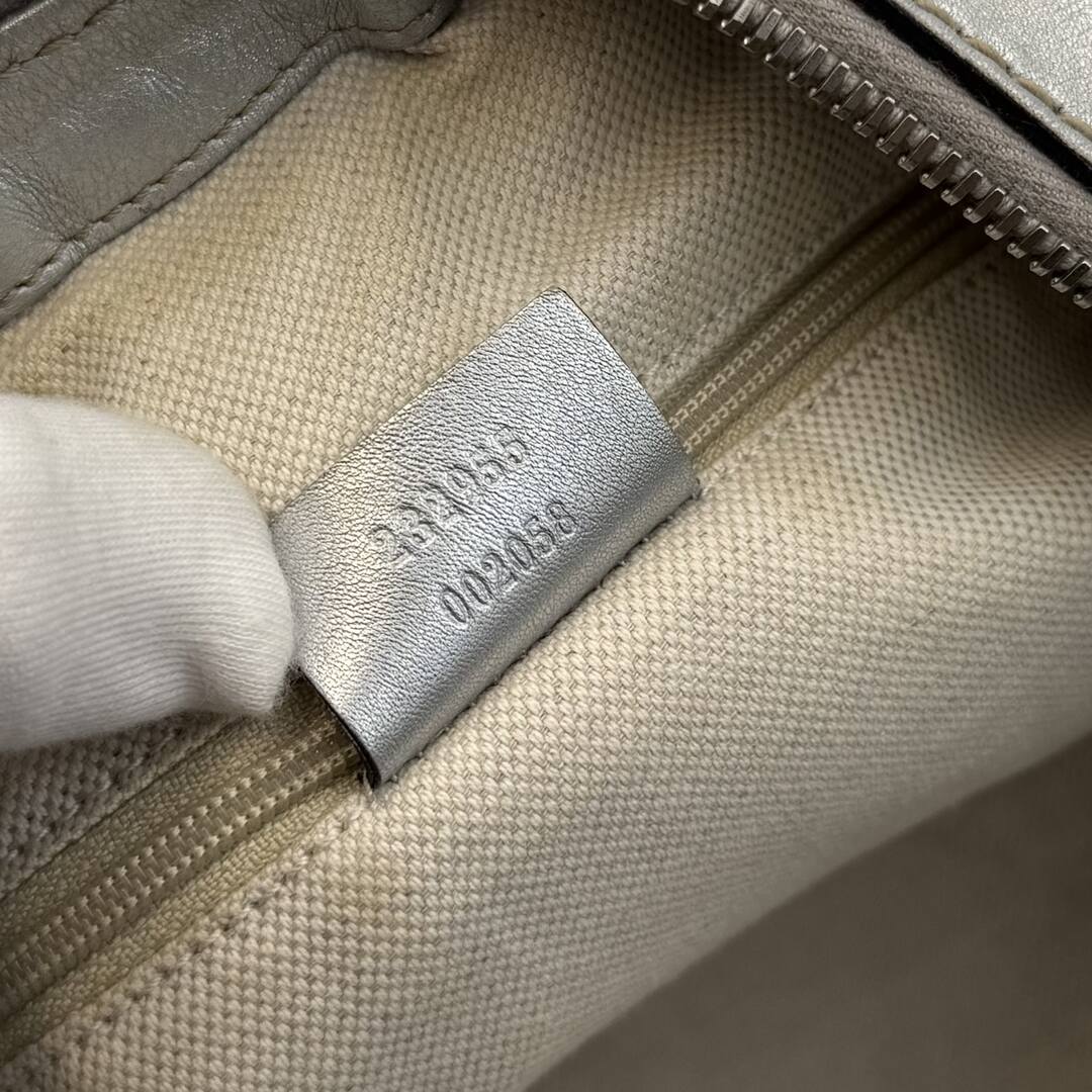 Gucci Sukey Metallic Silver Leather Shoulder Bag