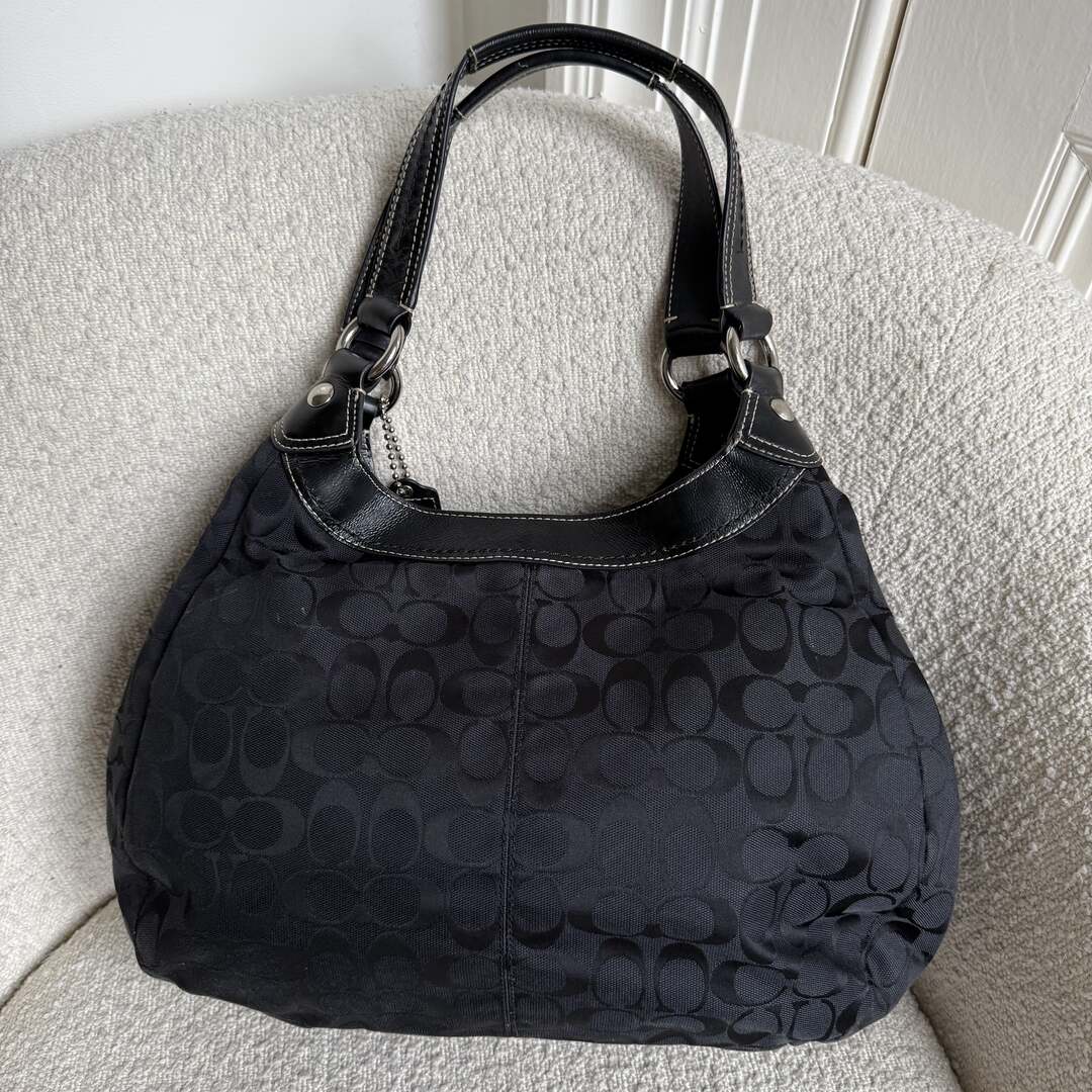 Coach Signature Hobo Black Shoulder Bag