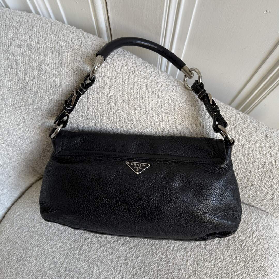 2004 Vitello Daino Black Leather Shoulder Bag