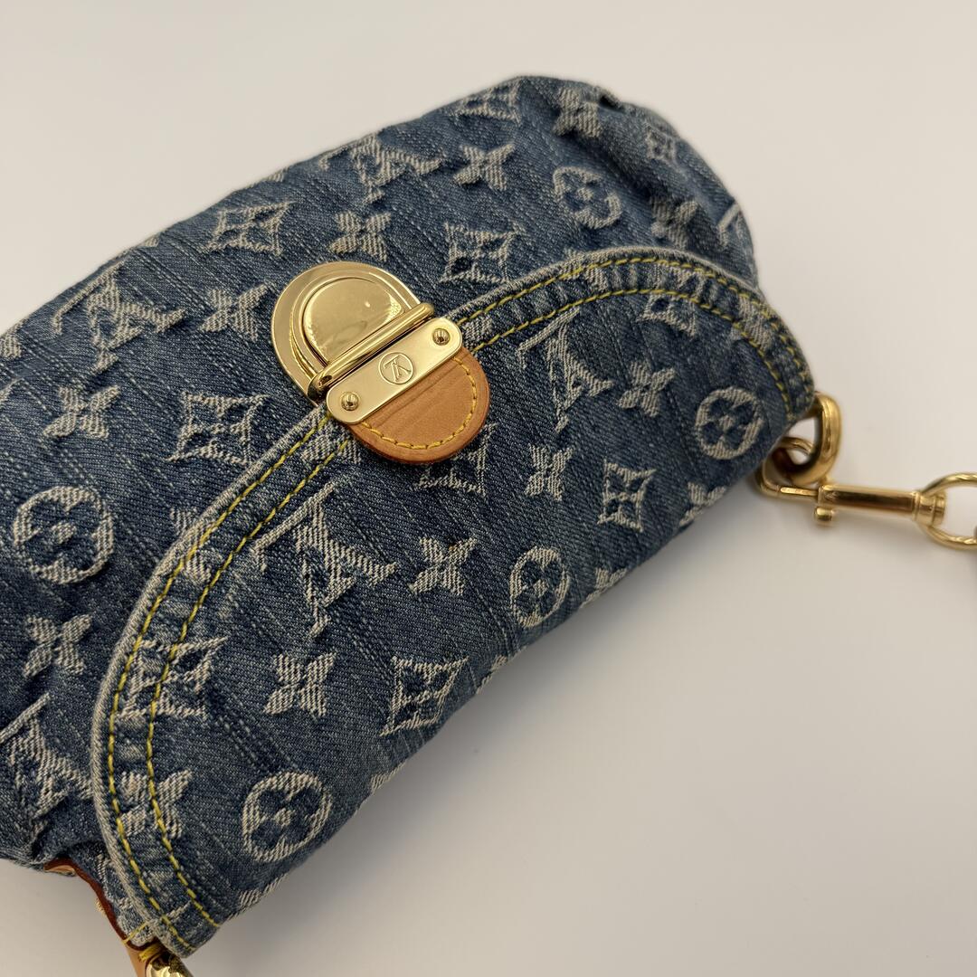 2006 Louis Vuitton Blue Denim Pleaty Shoulder Bag