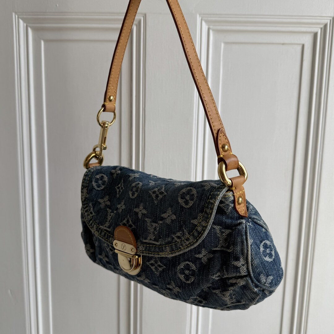 2006 Louis Vuitton Blue Denim Pleaty Shoulder Bag