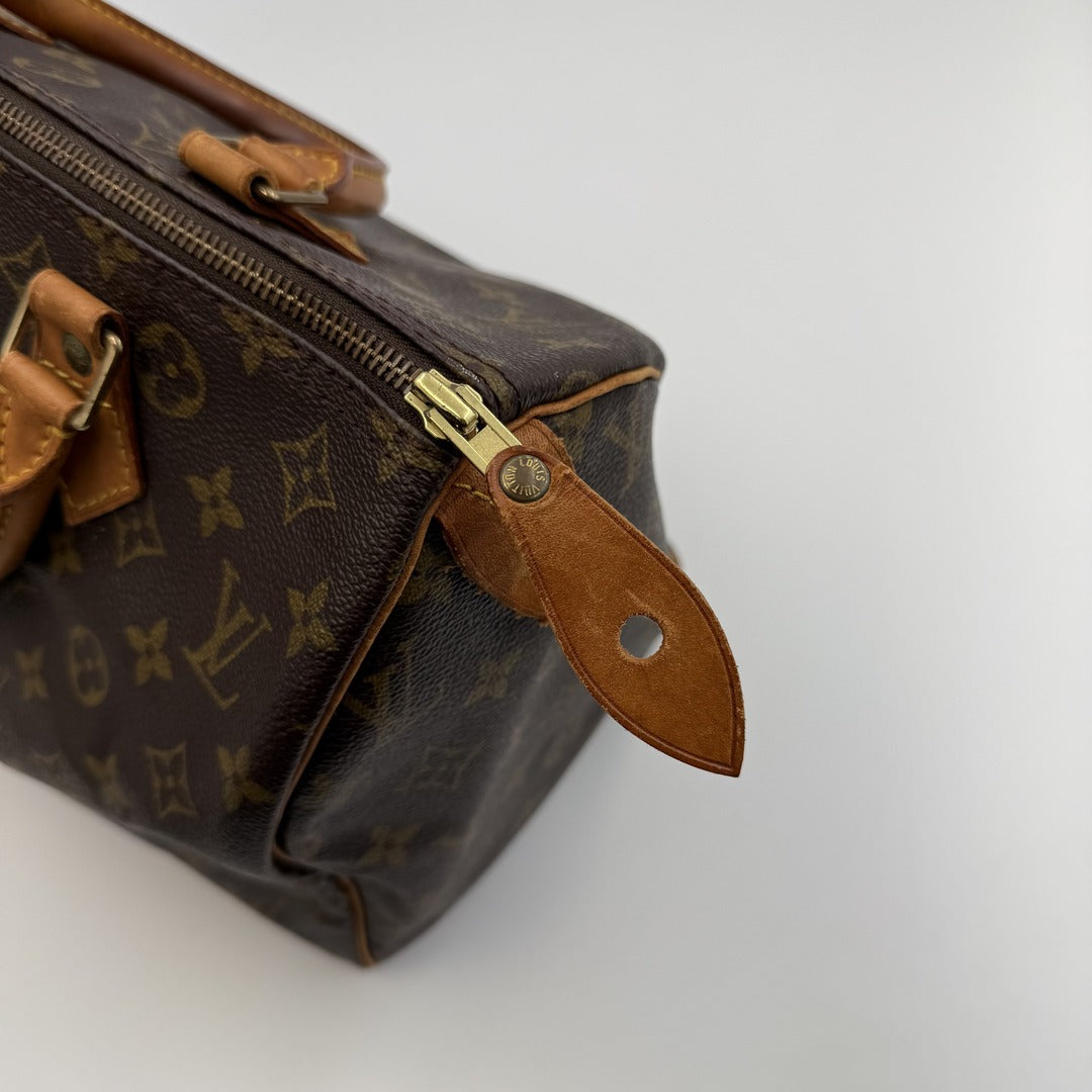 Louis Vuitton Monogram Speedy 30 Handbag