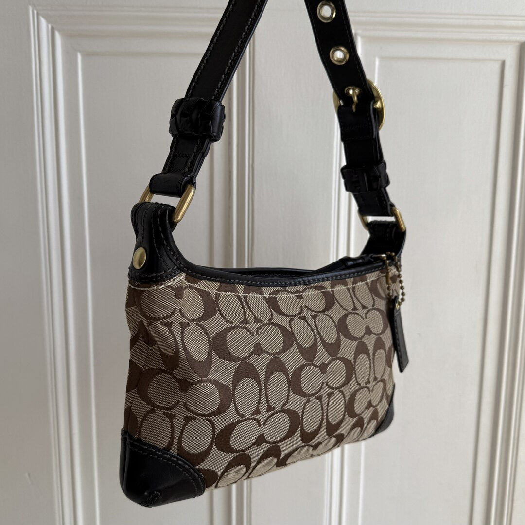 Coach Signature Black Shoulder Bag