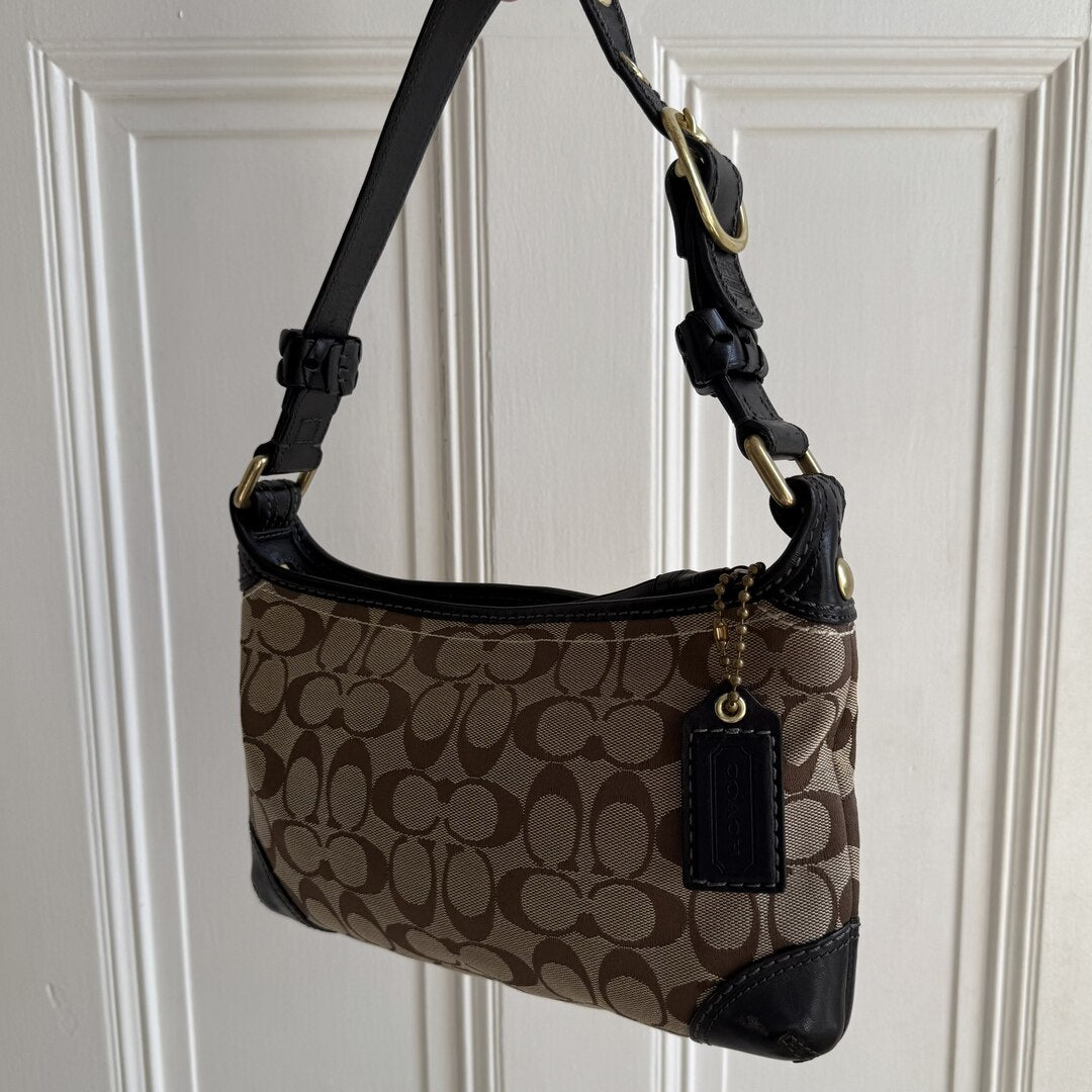 Coach Signature Black Shoulder Bag