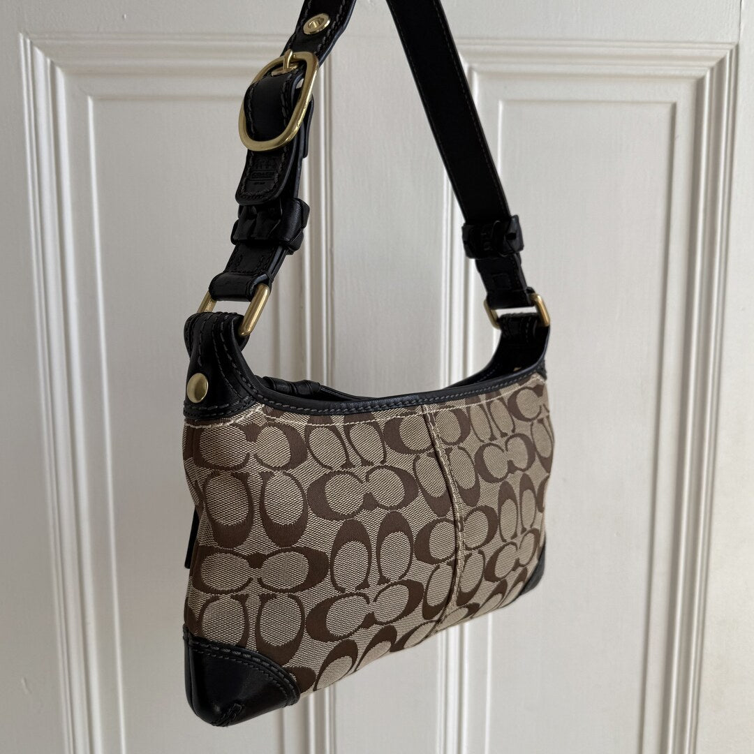 Coach Signature Black Shoulder Bag