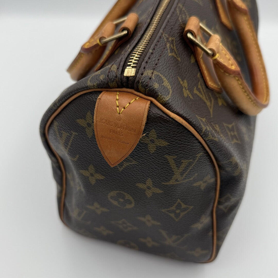 Louis Vuitton Monogram Speedy 25 Handbag