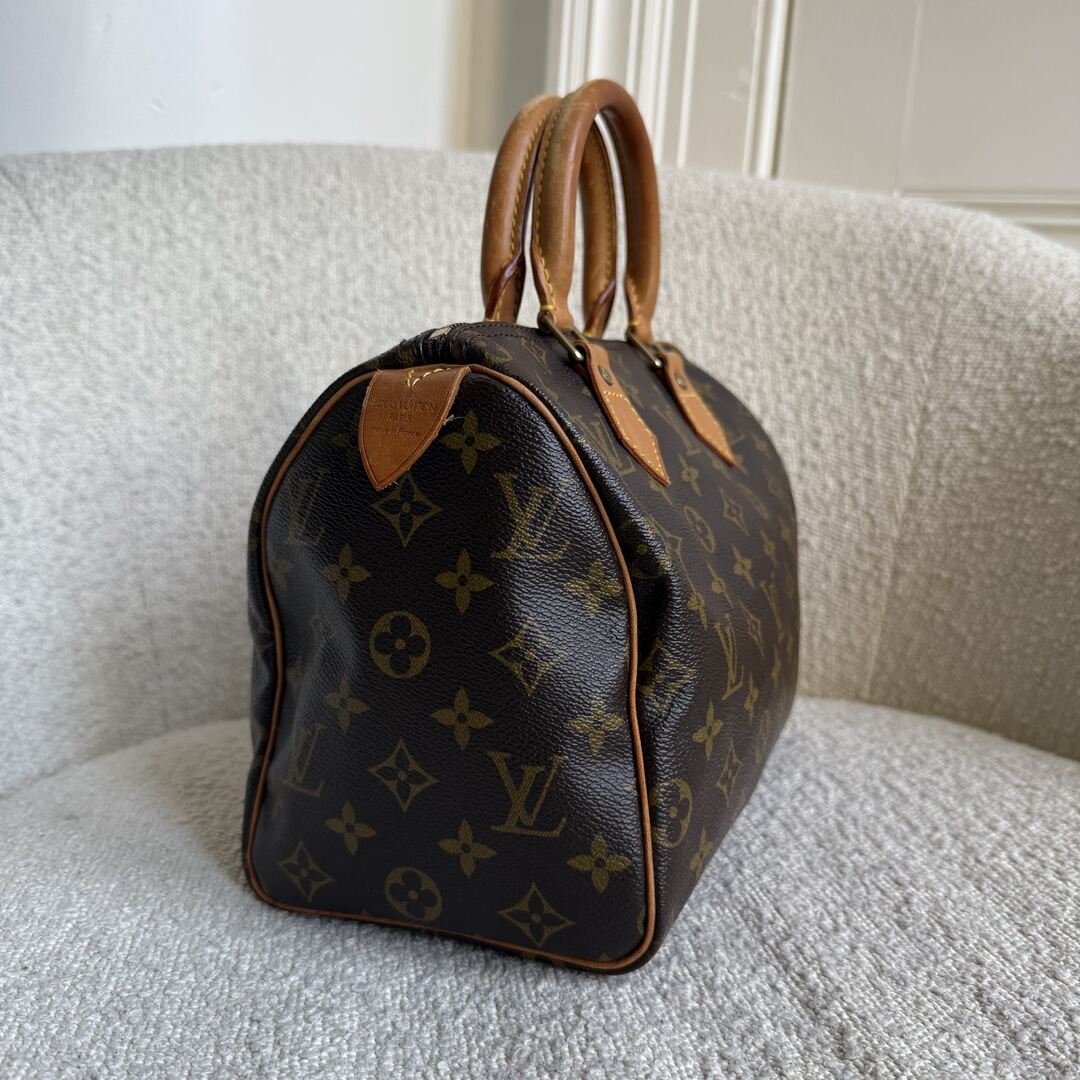 Louis Vuitton Monogram Speedy 25 Handbag