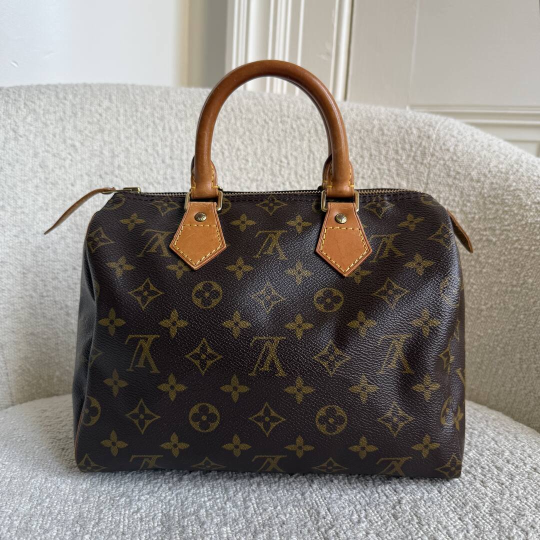 Louis Vuitton Monogram Speedy 25 Handbag