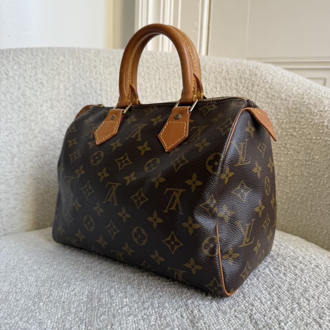 Louis Vuitton Monogram Speedy 25 Handbag