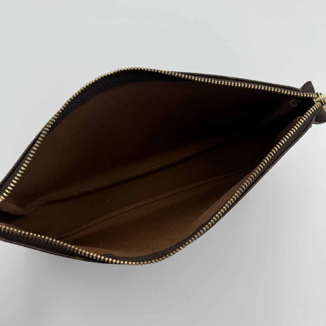 2007 Louis Vuitton Monogram Pochette Accessories Shoulder Bag