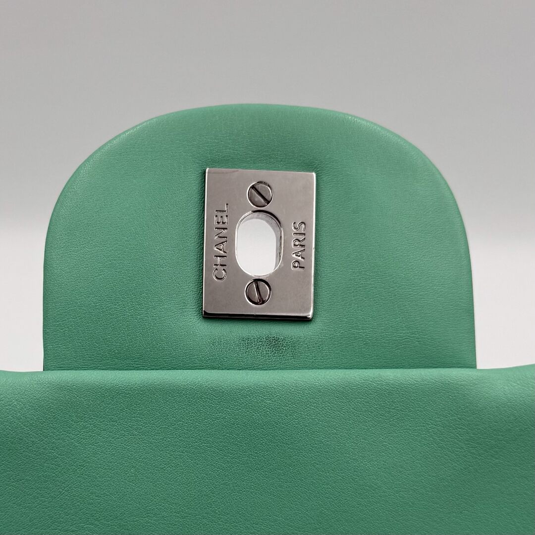 2012 Chanel CC Jumbo Double Flap Patent Leather Green Shoulder Bag