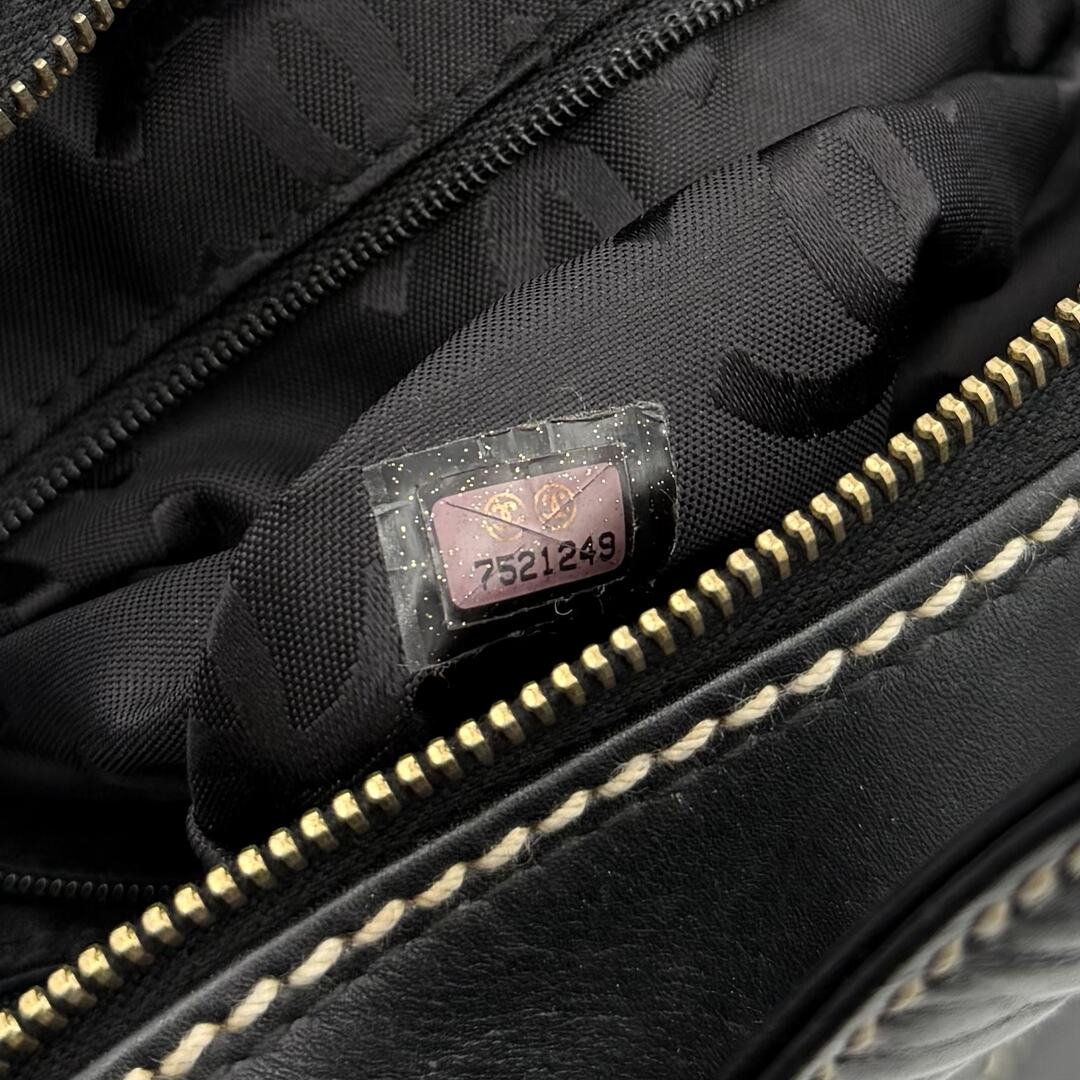 2002 Chanel CC Surpique Wild Stitch Black Leather Handbag