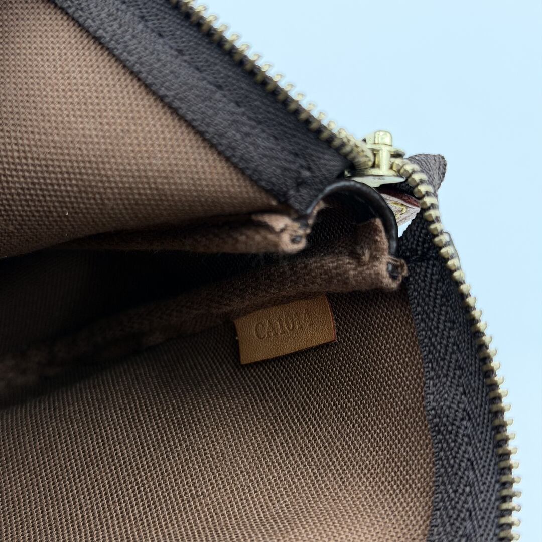 2004 Louis Vuitton Monogram Pochette Accessories Shoulder Bag