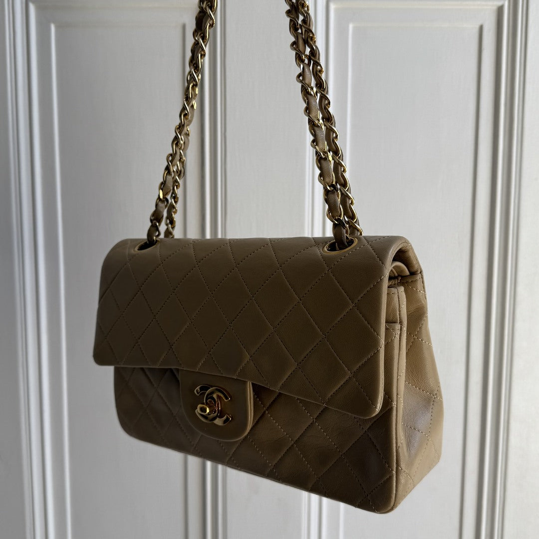 90s Chanel Matelasse Double Flap Chain 24K Gold Beige Shoulder Bag