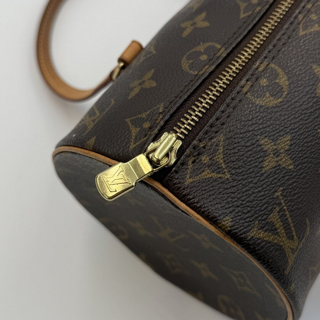 2002 Louis Vuitton Monogram Papillon 26 Handbag