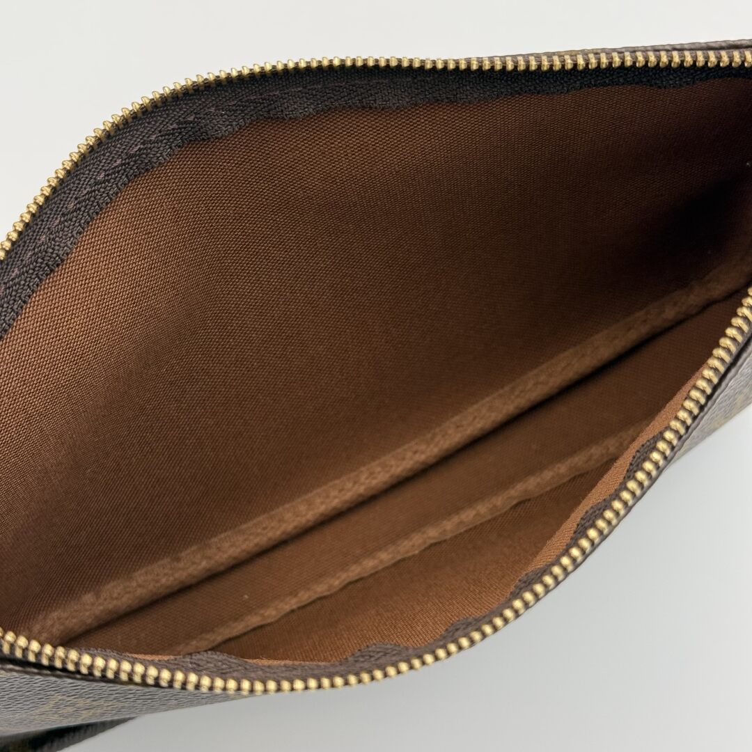 2000 Louis Vuitton Monogram Pochette Accessories Shoulder Bag