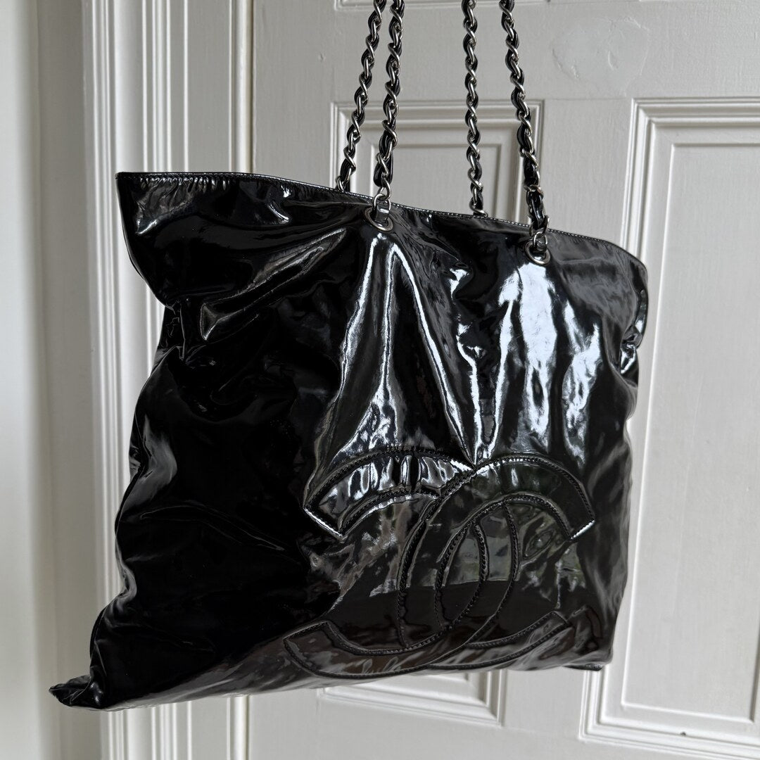 2009 Chanel CC Patent Leather Black Chain Tote Bag