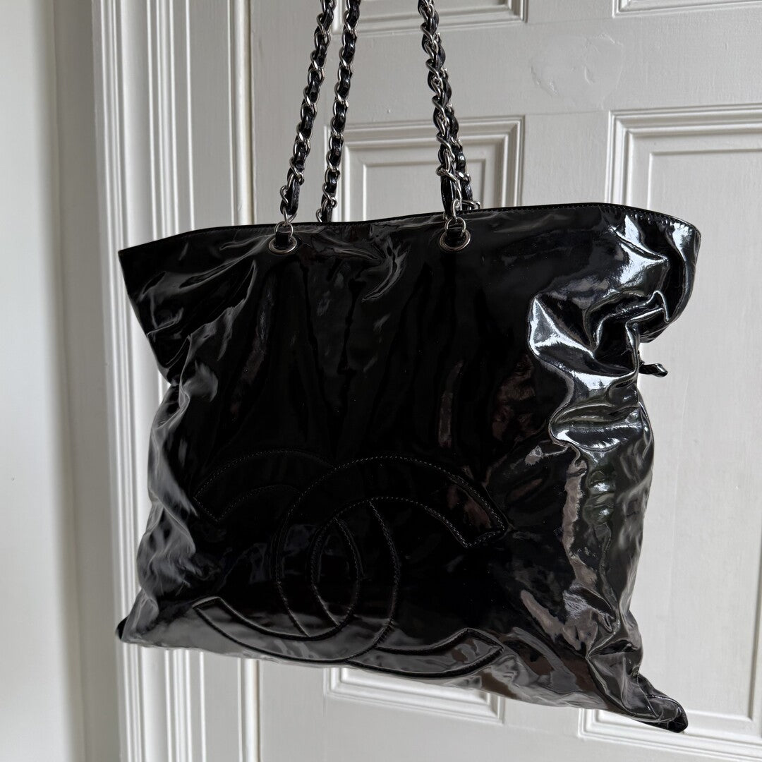 2009 Chanel CC Patent Leather Black Chain Tote Bag