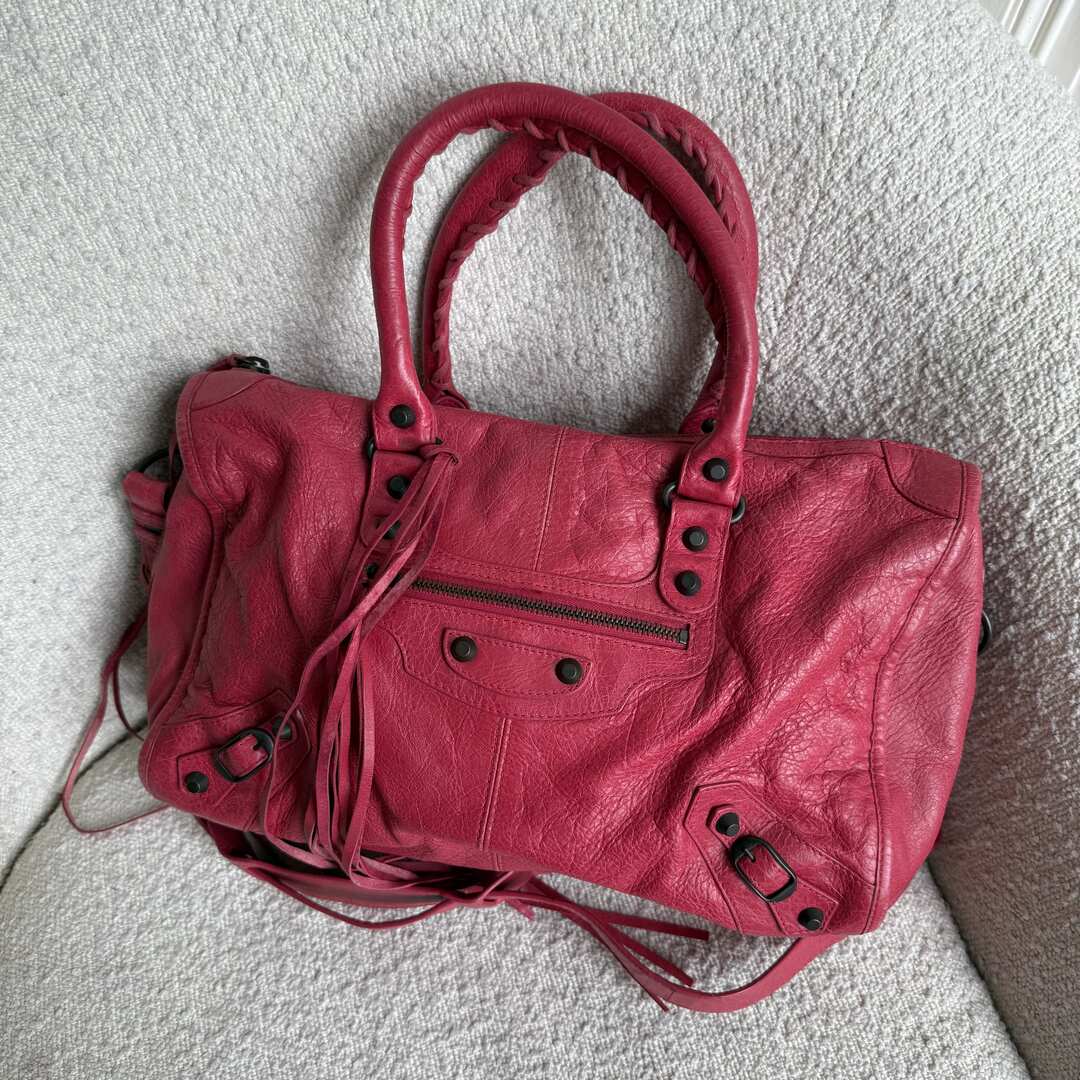 Balenciaga Maxi Twiggy Pink Leather Shoulder Bag