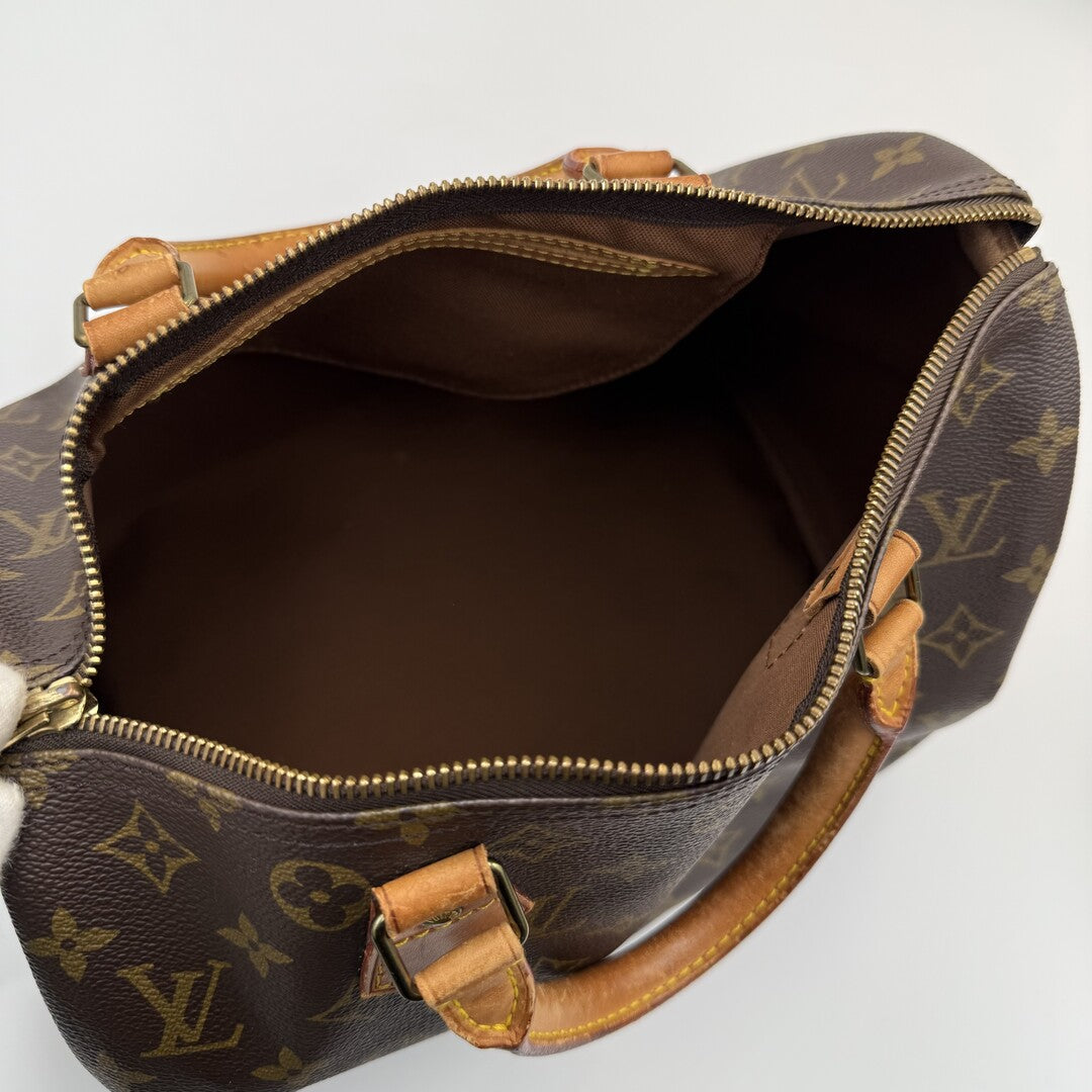 Louis Vuitton Monogram Speedy 30 Handbag