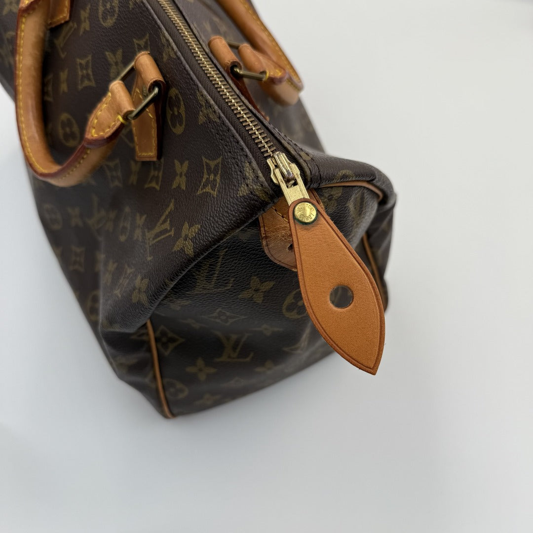 Louis Vuitton Monogram Speedy 30 Handbag