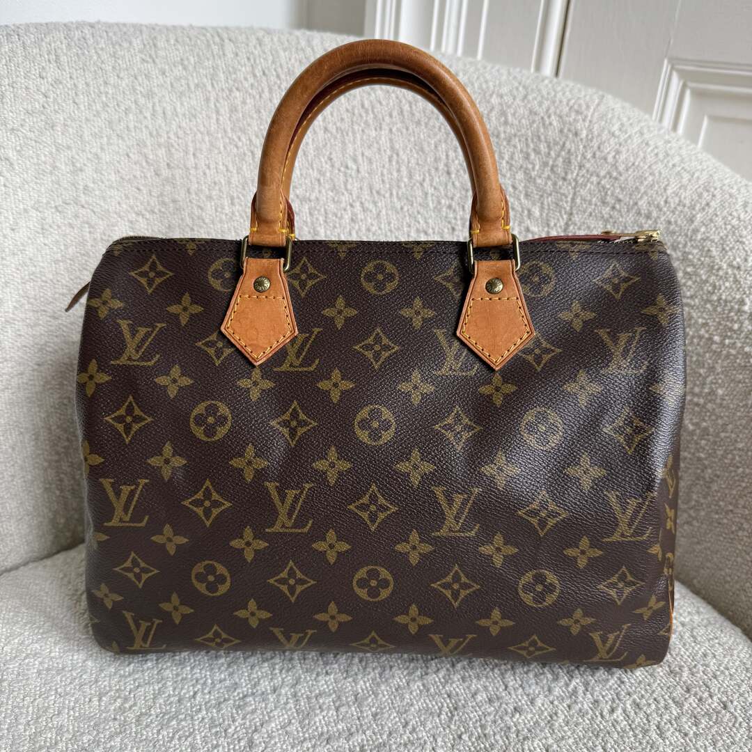Louis Vuitton Monogram Speedy 30 Handbag