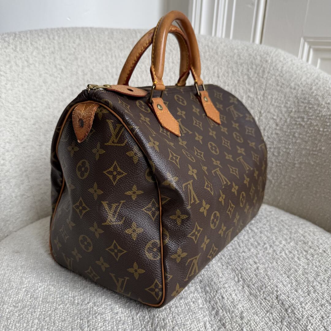 Louis Vuitton Monogram Speedy 30 Handbag