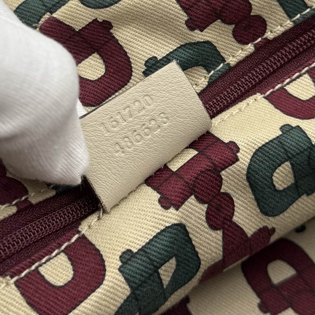 Gucci Guccissima Princy Leather Cream Shoulder Bag