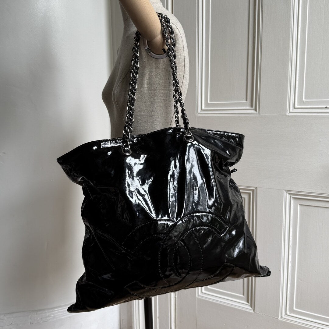 2009 Chanel CC Patent Leather Black Chain Tote Bag