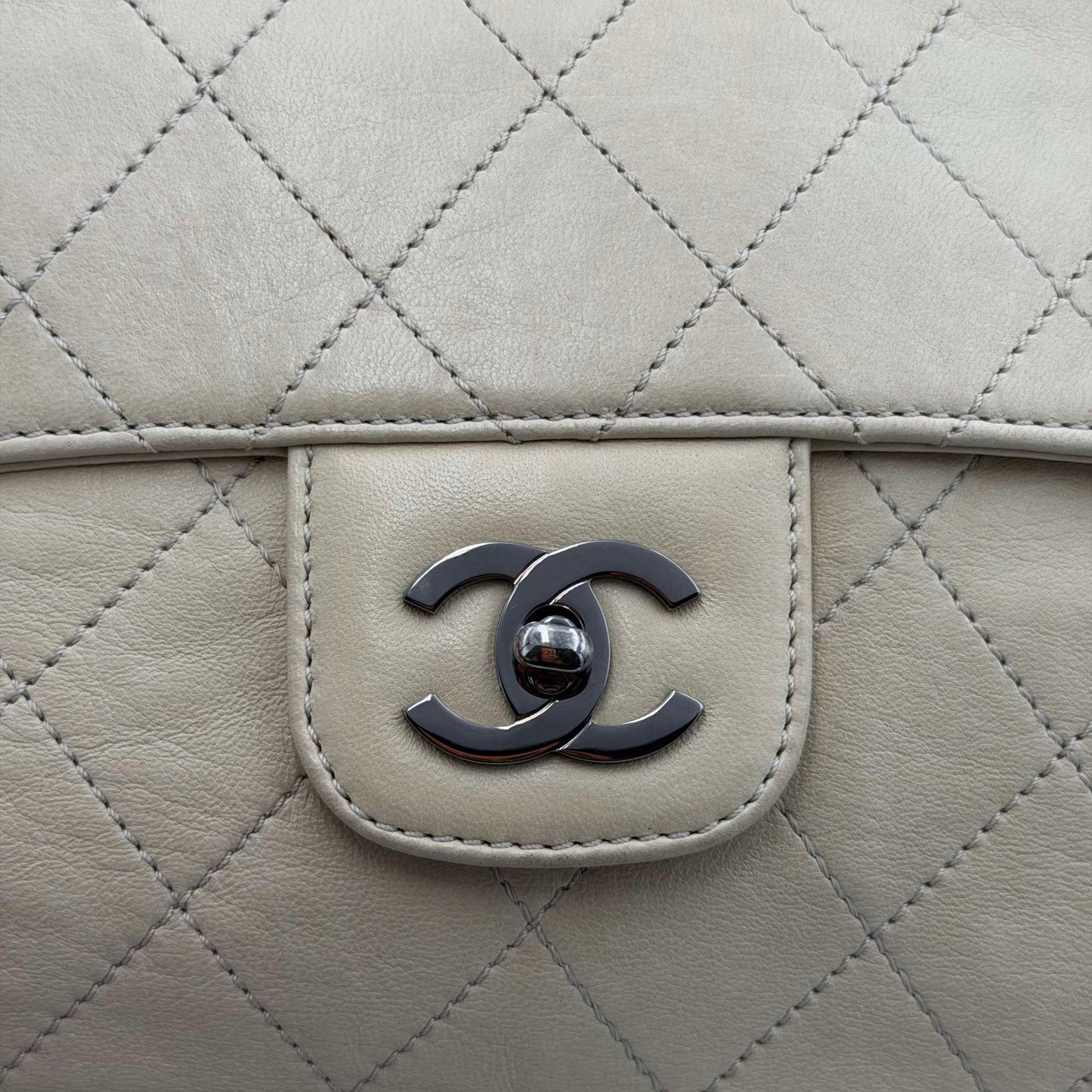 2008 Chanel CC Ritz Flap Cream Leather Shoulder Bag