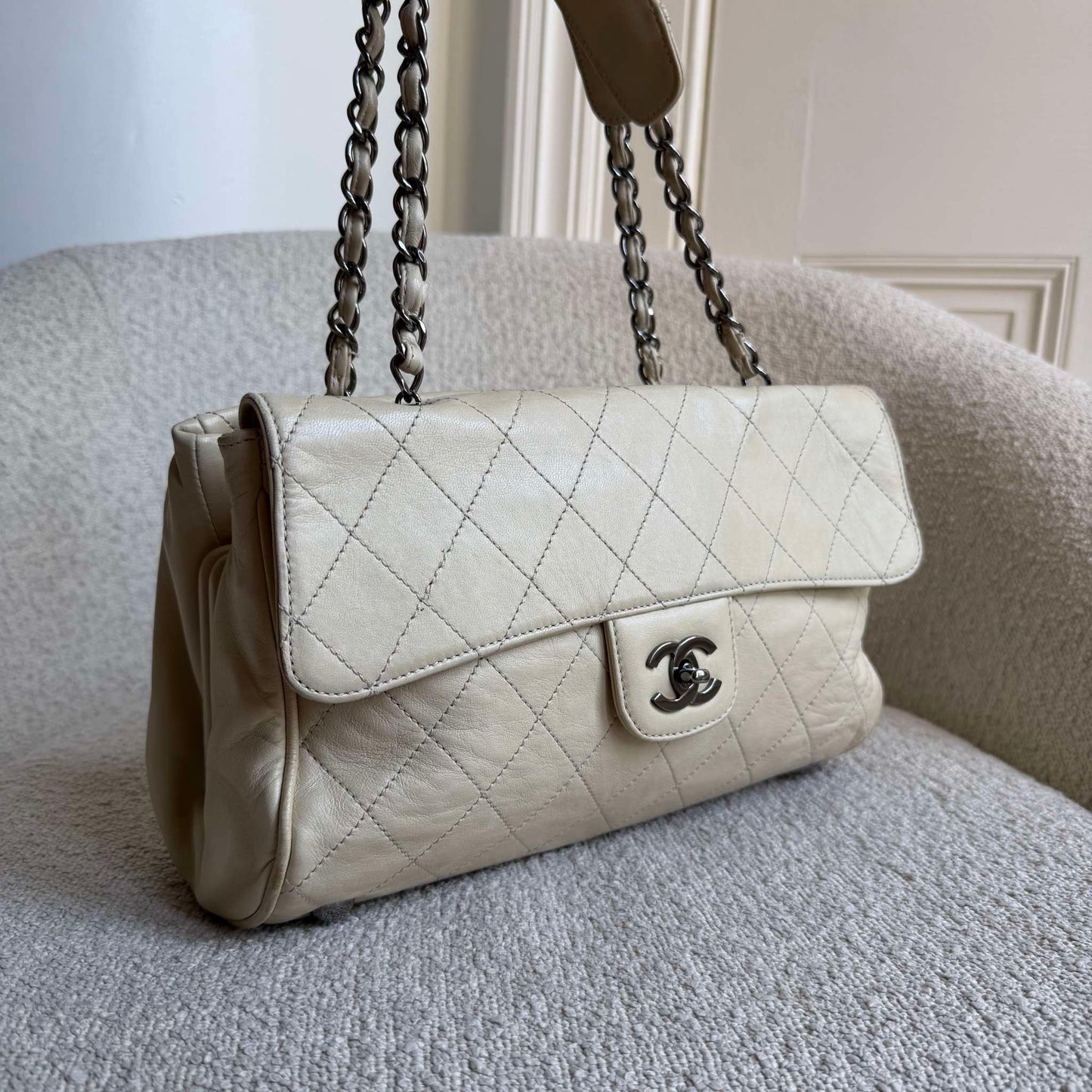 2008 Chanel CC Ritz Flap Cream Leather Shoulder Bag