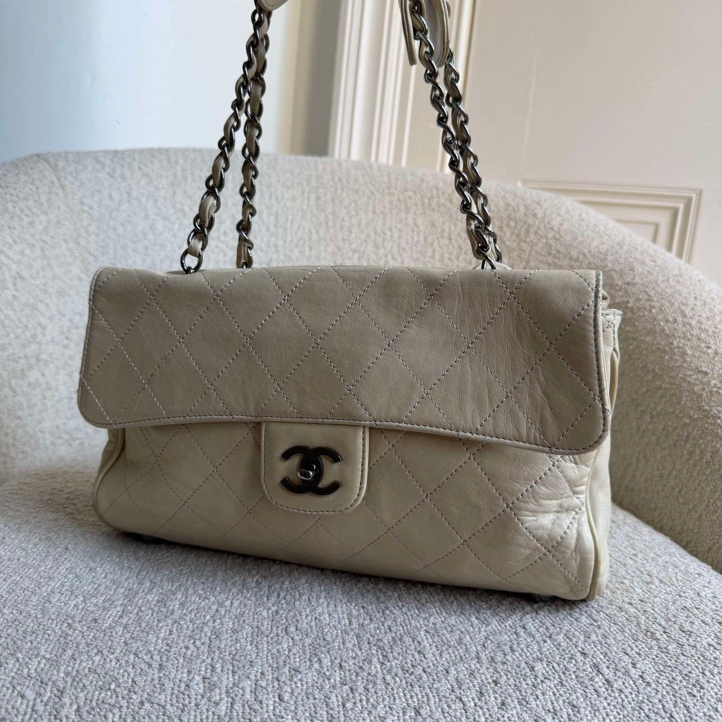 2008 Chanel CC Ritz Flap Cream Leather Shoulder Bag