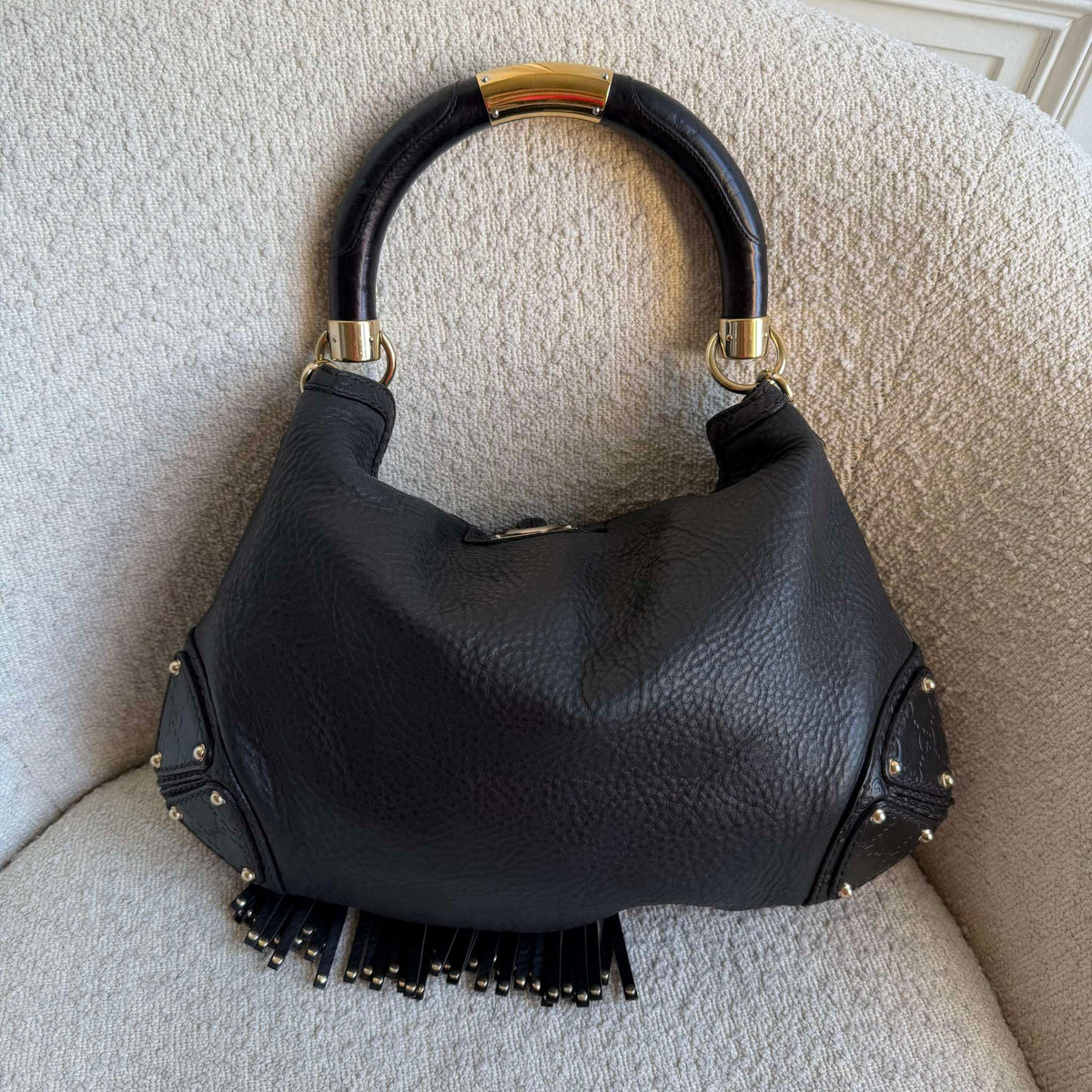 Gucci Guccissima Indy Hobo Black Leather Shoulder Bag