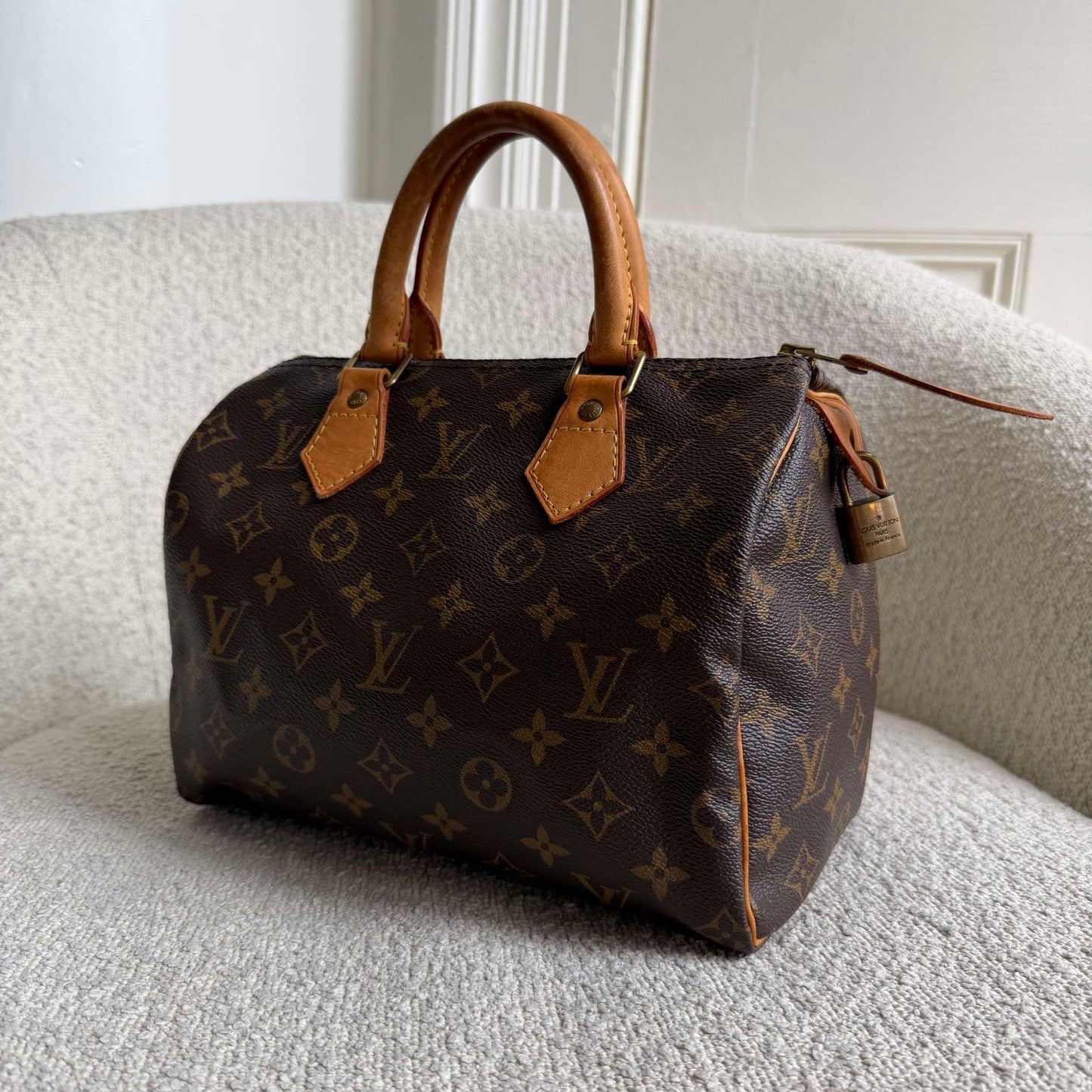2008 Louis Vuitton Monogram Speedy 25 Handbag