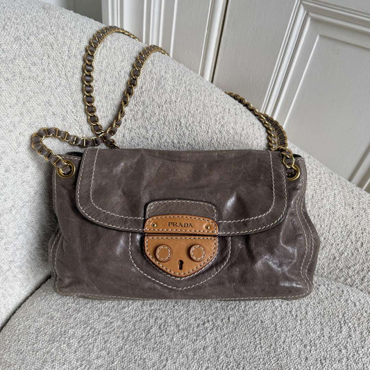 2011 Prada Vitello Shine Chain Grey Leather Shoulder Bag