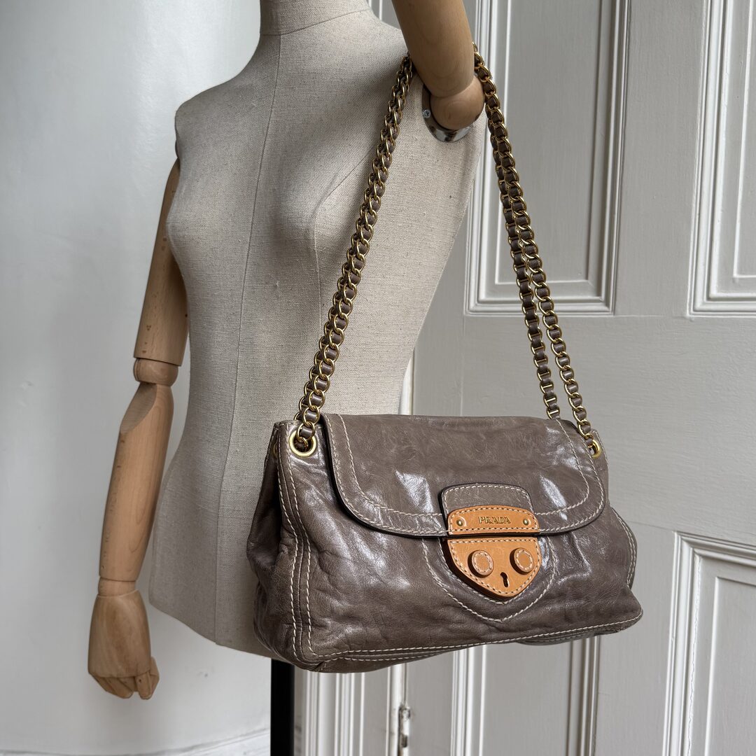 2011 Prada Vitello Shine Chain Grey Leather Shoulder Bag