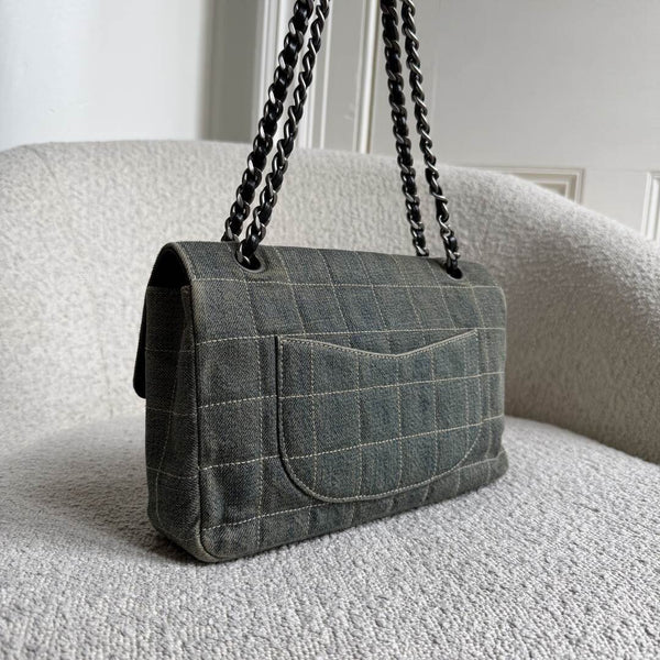 2000 Chanel Blue Denim Chocolate Bar Flap Shoulder Bag