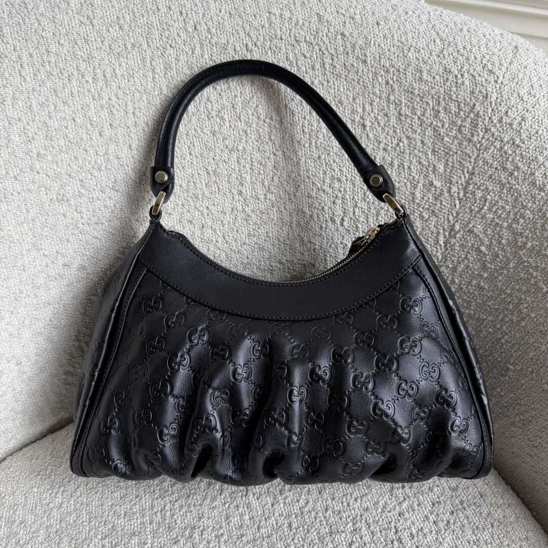 Gucci Guccissima Abbey Leather Black Shoulder Bag