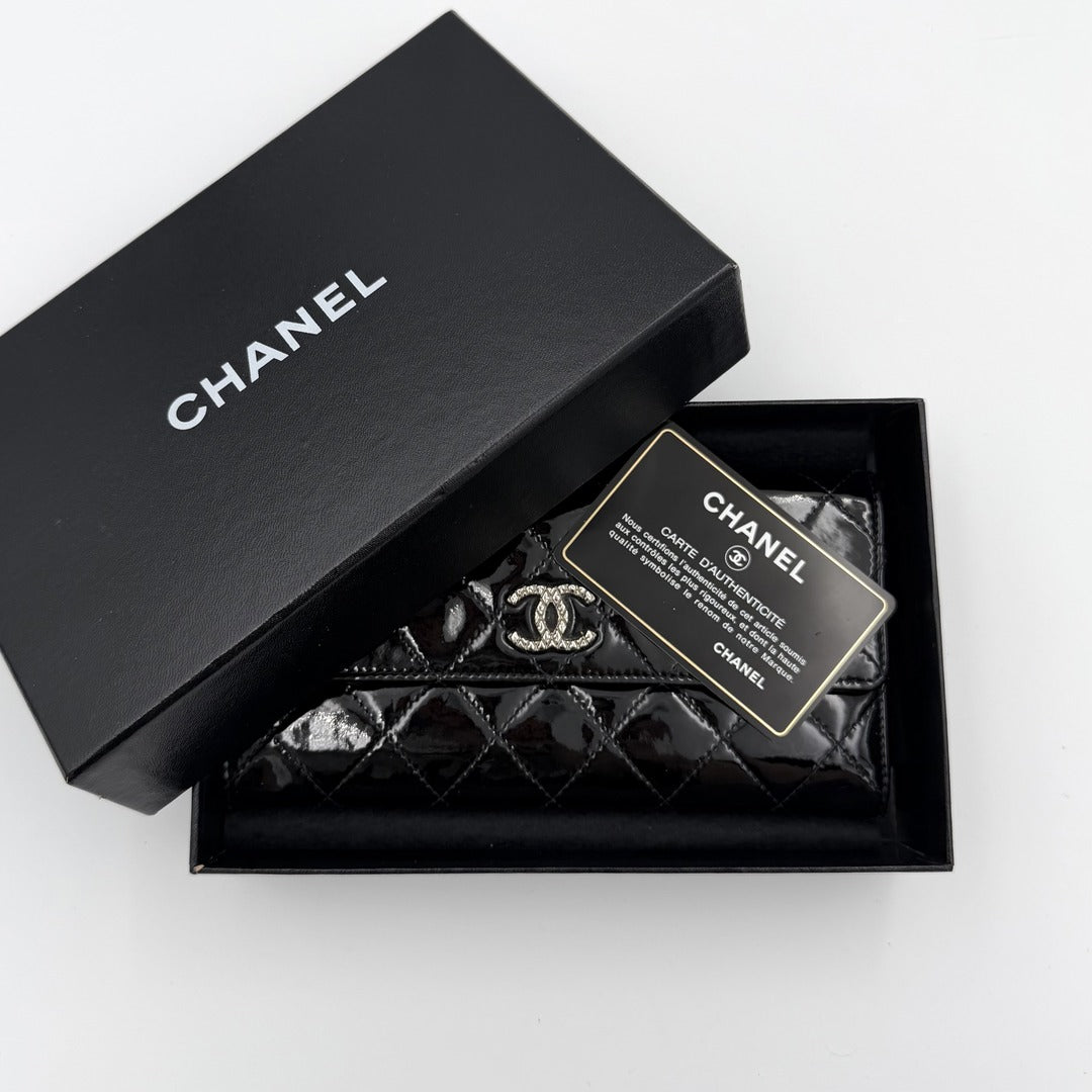 2010 Chanel CC Matelasse Patent Black Leather Long Wallet