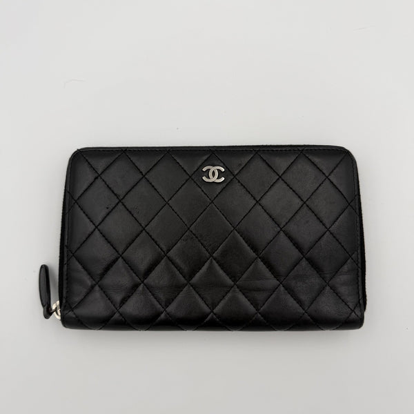 2011 Chanel CC Matelasse Lambskin Black Leather Long Zip Wallet