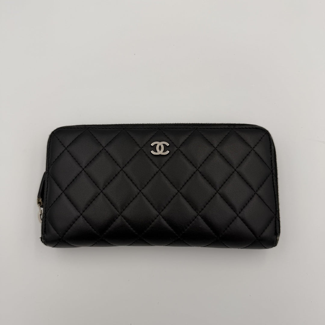 2011 Chanel CC Matelasse Lambskin Black Leather Long Zip Wallet