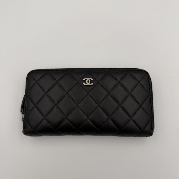 2011 Chanel CC Matelasse Lambskin Black Leather Long Zip Wallet