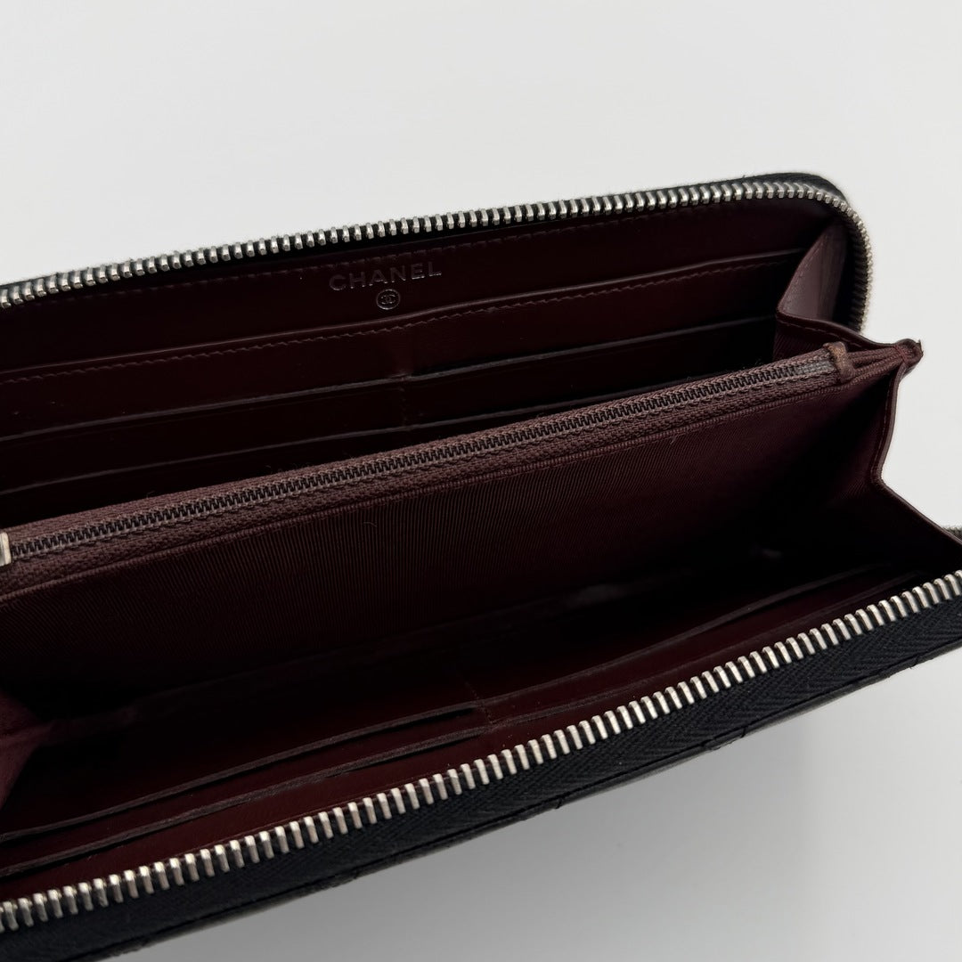 2011 Chanel CC Matelasse Lambskin Black Leather Long Zip Wallet