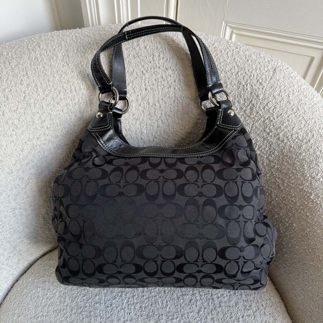 Coach Signature Hobo Black Shoulder Bag