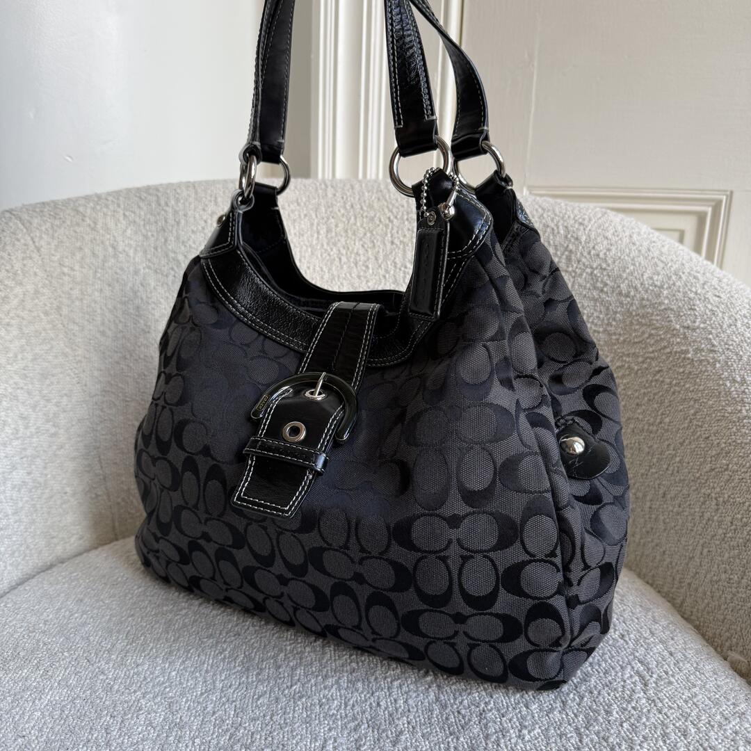 Coach Signature Hobo Black Shoulder Bag