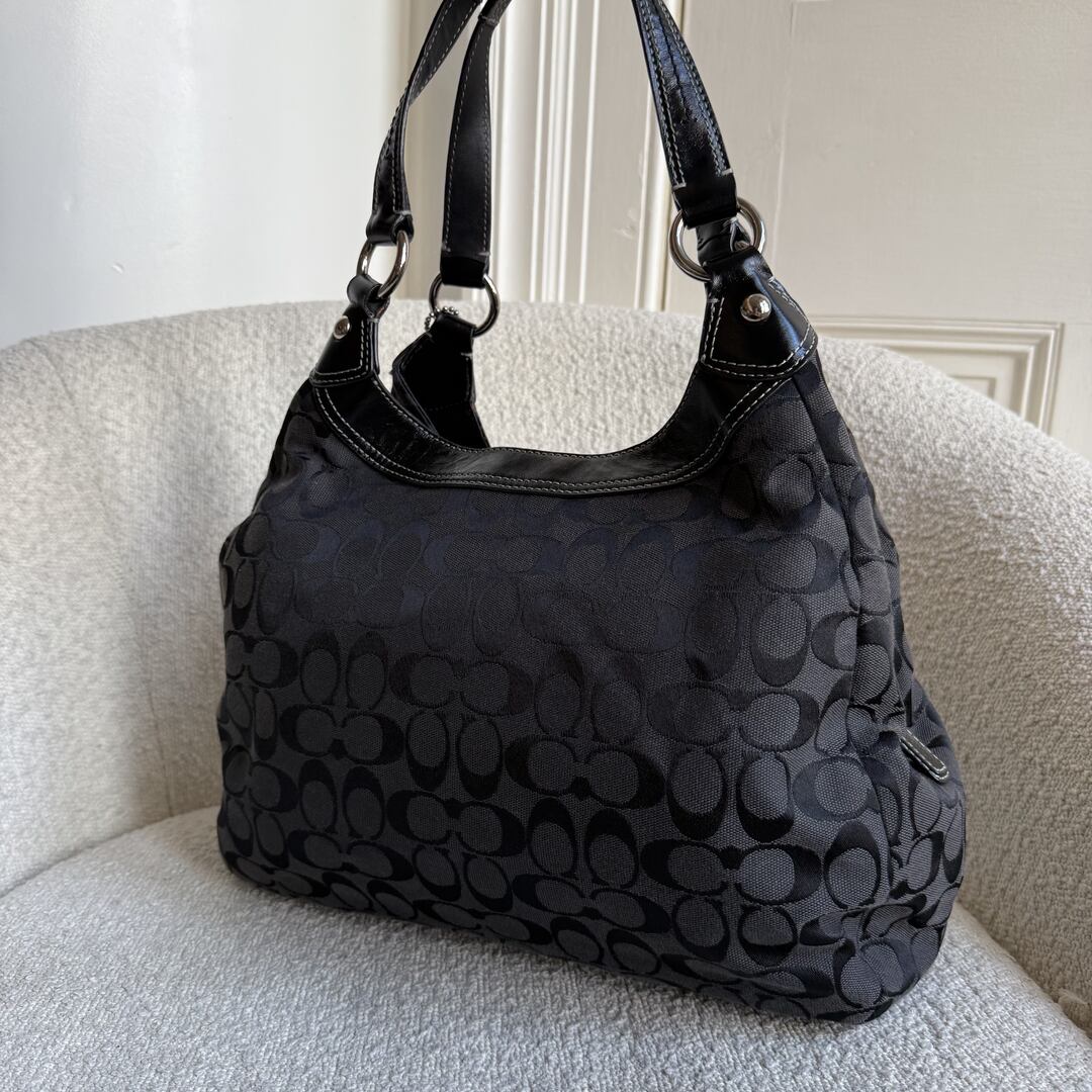 Coach Signature Hobo Black Shoulder Bag