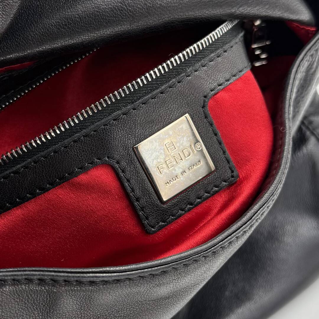 Fendi Mamma Baguette Black Leather Shoulder Bag