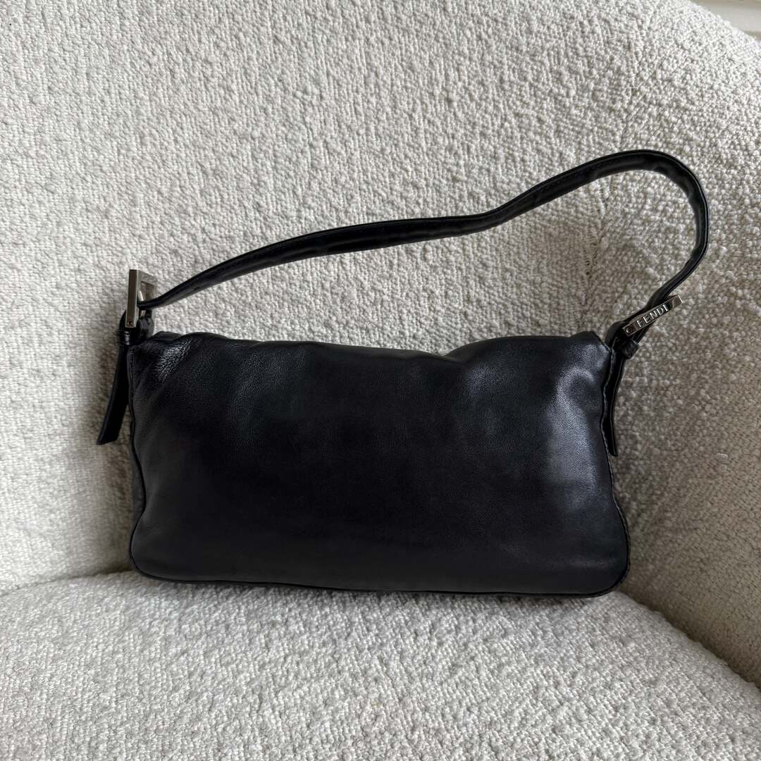 Fendi Mamma Baguette Black Leather Shoulder Bag