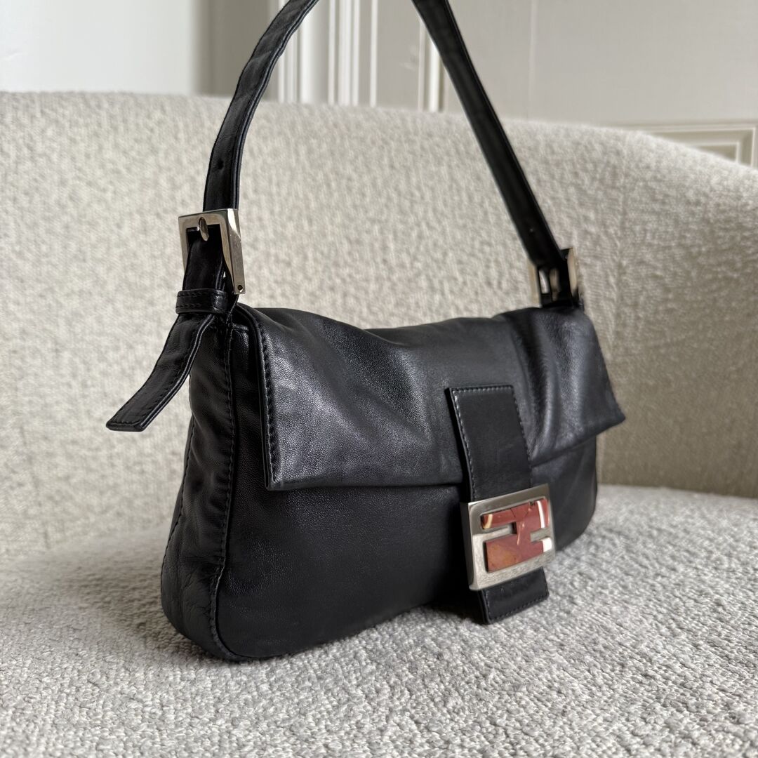Fendi Mamma Baguette Black Leather Shoulder Bag