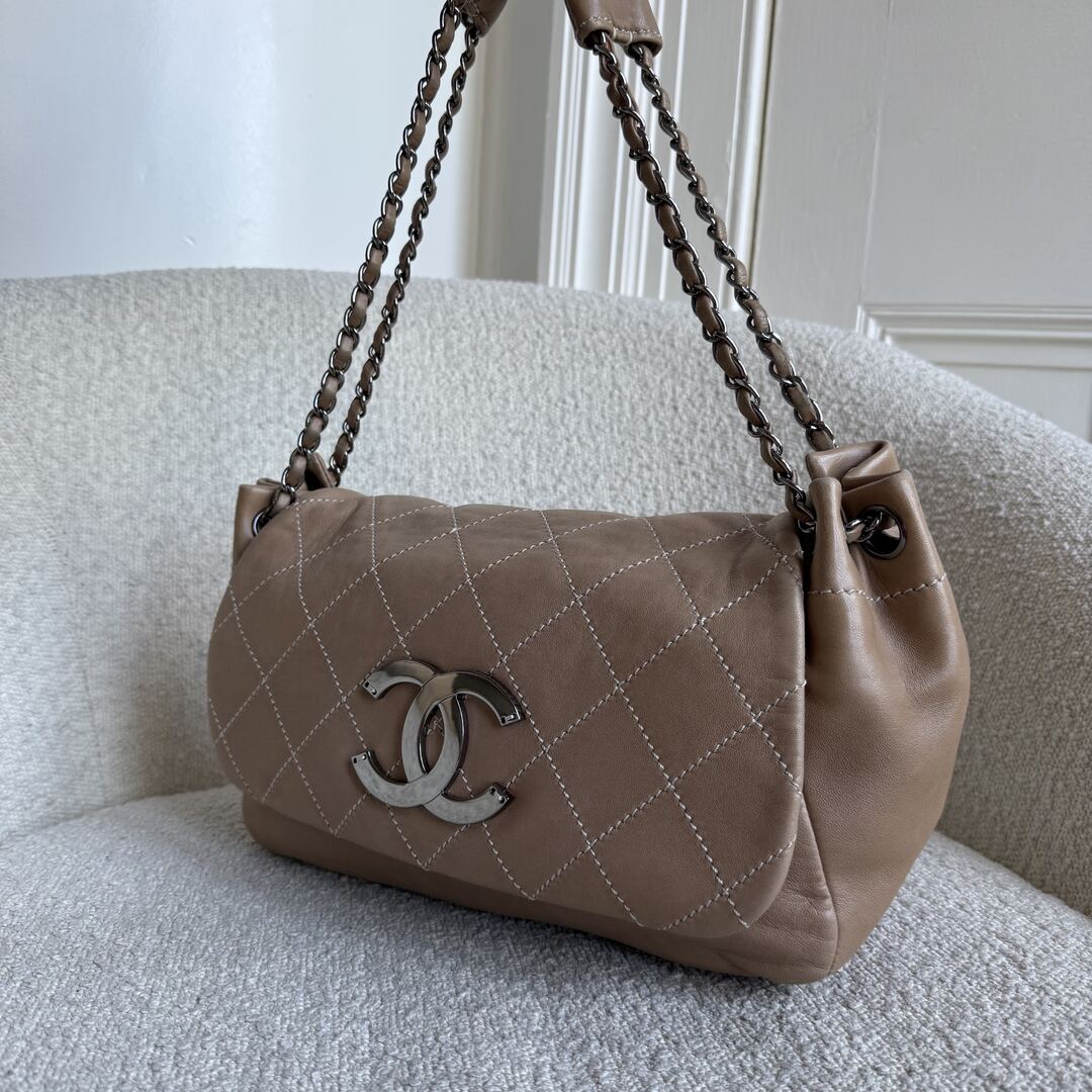 2004 Chanel CC Wild Stitch Surpique Chain Flap Beige Shoulder Bag